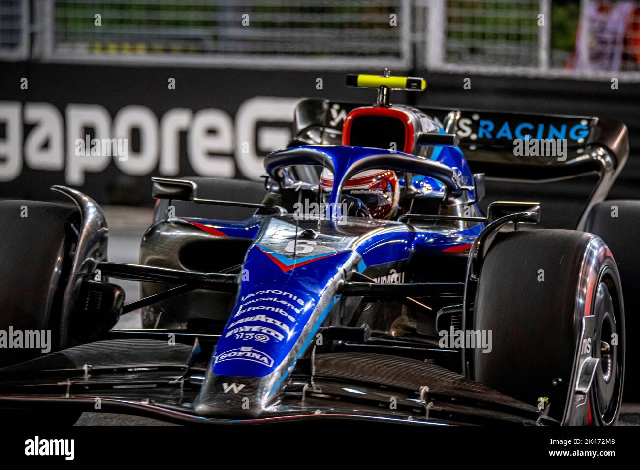 Marina Bay, Singapore, 30th Sep 2022, Nicholas Latifi, from Canada competes for Williams Racing. Practice, round 17 of the 2022 Formula 1 championship. Credit: Michael Potts/Alamy Live News Stock Photo
