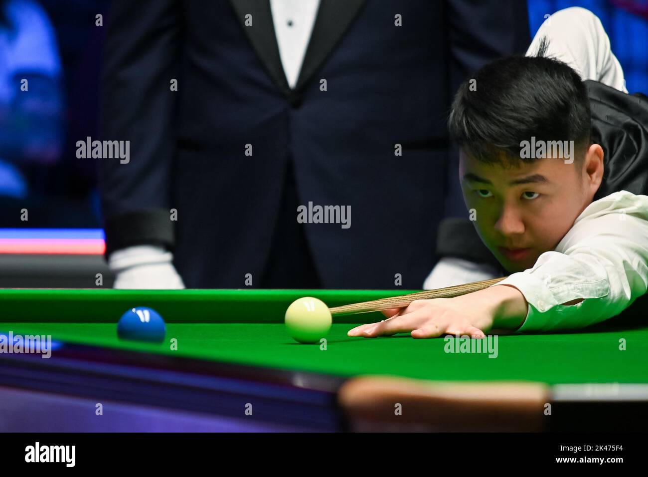 Xu Si During Xu Si v Judd Trump During the Cazoo British Snooker Open 2022 (Karl W Newton/SPP) Credit SPP Sport Press Photo