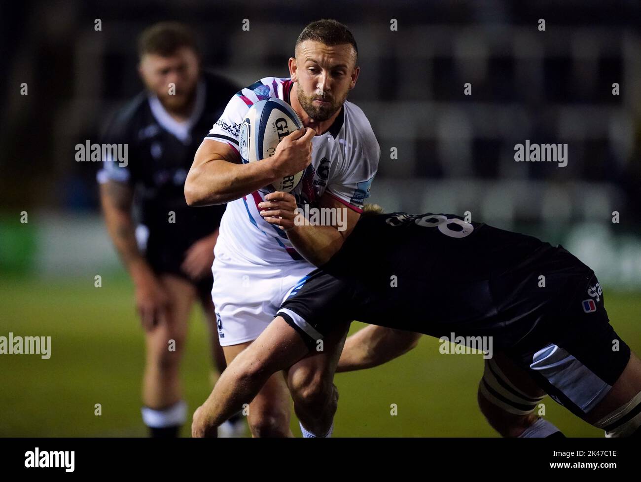 Newcastle Falcons Callum Chick tackles Bristol Bears Andy Uren during the Gallagher Premiership match at Kingston Park, Newcastle upon Tyne. Picture date: Friday September 30, 2022. Stock Photo