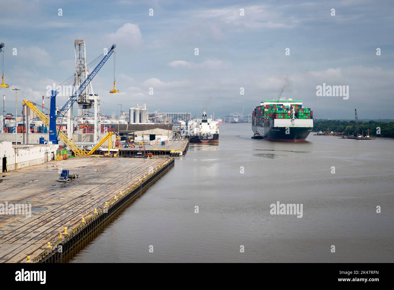 Port operations at the Port of Savannah, Georgia. Photo: Jerry Glaser Stock Photo