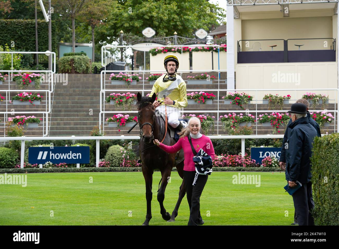 Ascot, Berkshire, UK. 30th September, 2022. Jockey Mr Ross Birkett wins the Peroni Nastro Azzurro Amateur Jockeys' Handicap Stakes on horse Final Watch at Ascot Racecourse on the first day of the Autumn Racing Weekend. Owner Mrs Denis Haynes. Trainer William Stone, West Wickham. Breeder Wretham Stud. Credit: Maureen McLean/Alamy Live News Stock Photo