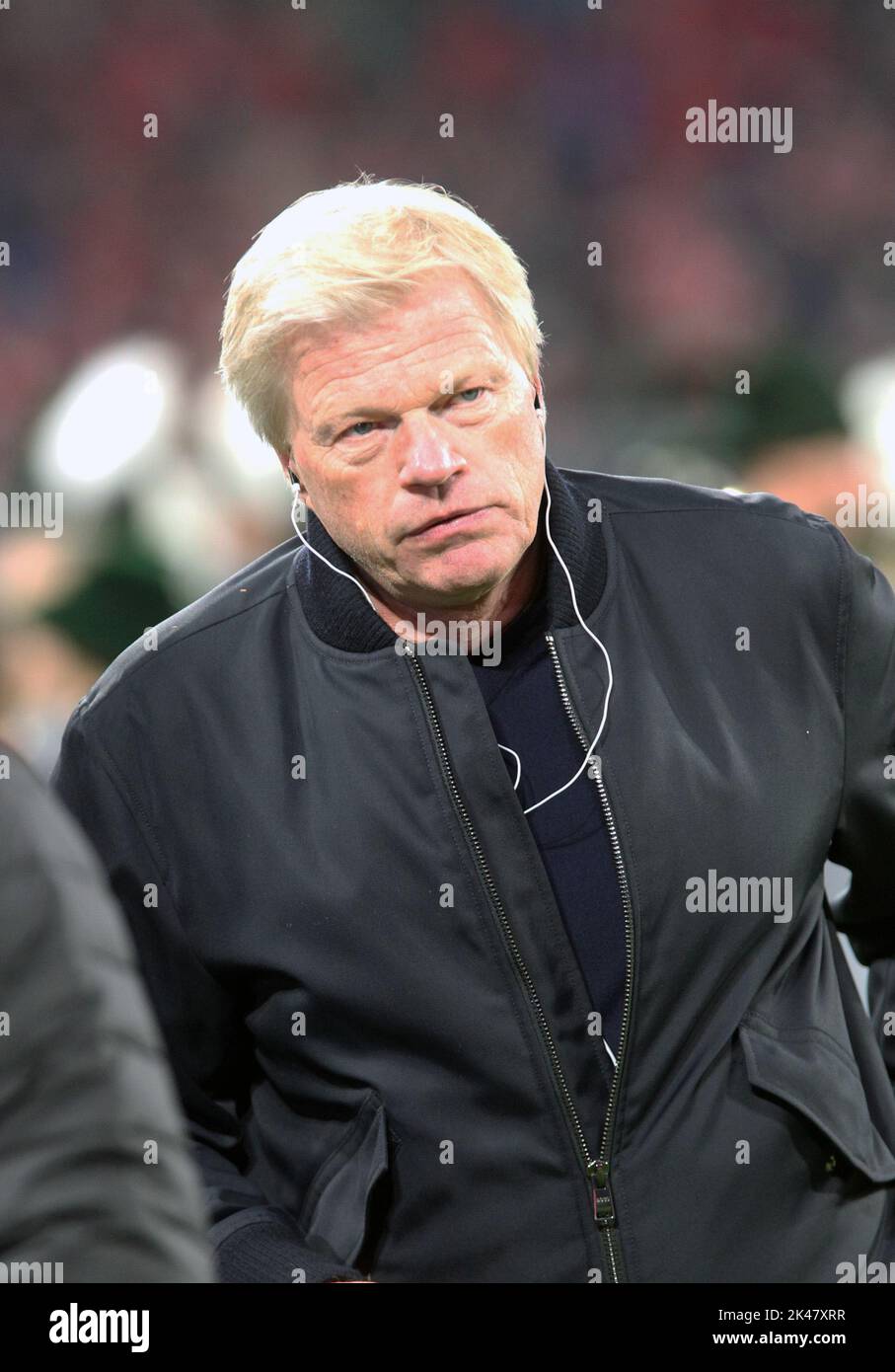 Munich, Germany. 30th Sep, 2022. MUNICH, Germany. , . Fc BAYERN president Oliver KAHN in an TV-Interview, Oliver KAHN has been Keeper of FcBayern from 1994 until 2008 - here seen during the Bundesliga Football match between Fc Bayern Muenchen and Bayer 04 Leverkusen at the Allianz Arena in Munich on 30. September, 2022, Germany. DFL, Fussball, (Photo and copyright @ ATP images/Arthur THILL (THILL Arthur/ATP/SPP) Credit: SPP Sport Press Photo. /Alamy Live News Credit: SPP Sport Press Photo. /Alamy Live News Stock Photo
