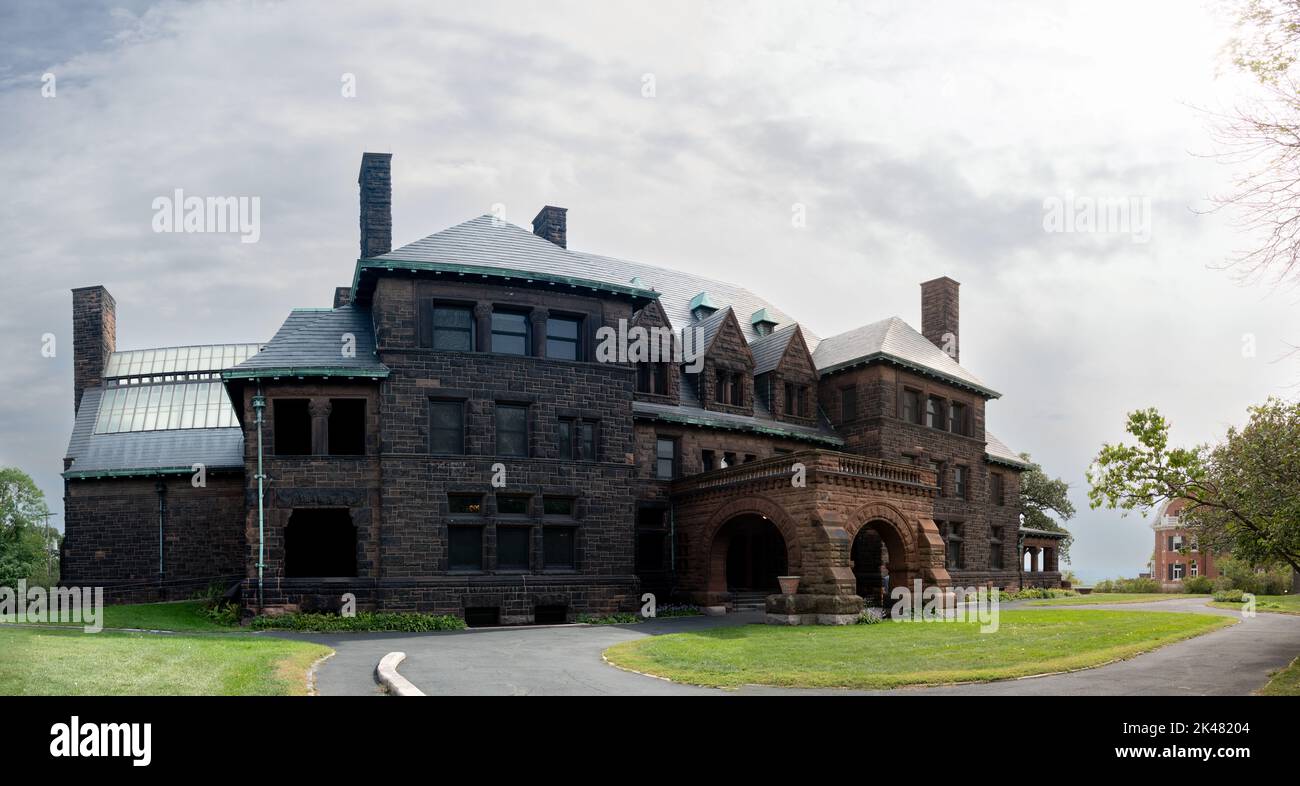 The exterior of the James J. Hill House in Saint Paul, Minnesota Stock Photo