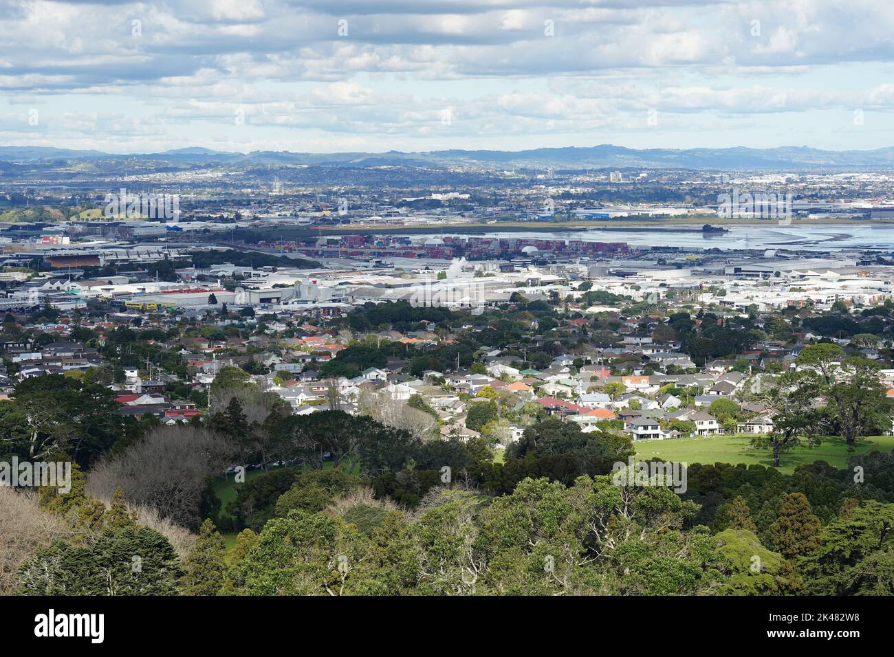 Overlooking the Auckland suburb of Penrose, New Zealand Stock Photo