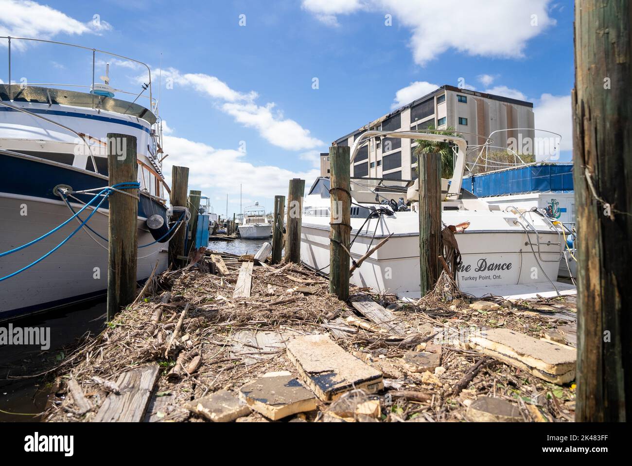 Fort Myers. 29th Sep, 2022. Photo taken on Sept. 29, 2022 shows the aftermath of hurricane Ian in Fort Myers, Florida, the United States. Ian made landfall as a Category 1 hurricane on the coast of the southeastern U.S. state of South Carolina on Friday afternoon with maximum sustained winds of 140 kilometers per hour.Florida Emergency Management Director Kevin Guthrie told reporters on Friday that there have been 21 deaths reported so far in the state due to Hurricane Ian. Credit: Rolando L¨®pez/Xinhua/Alamy Live News Stock Photo