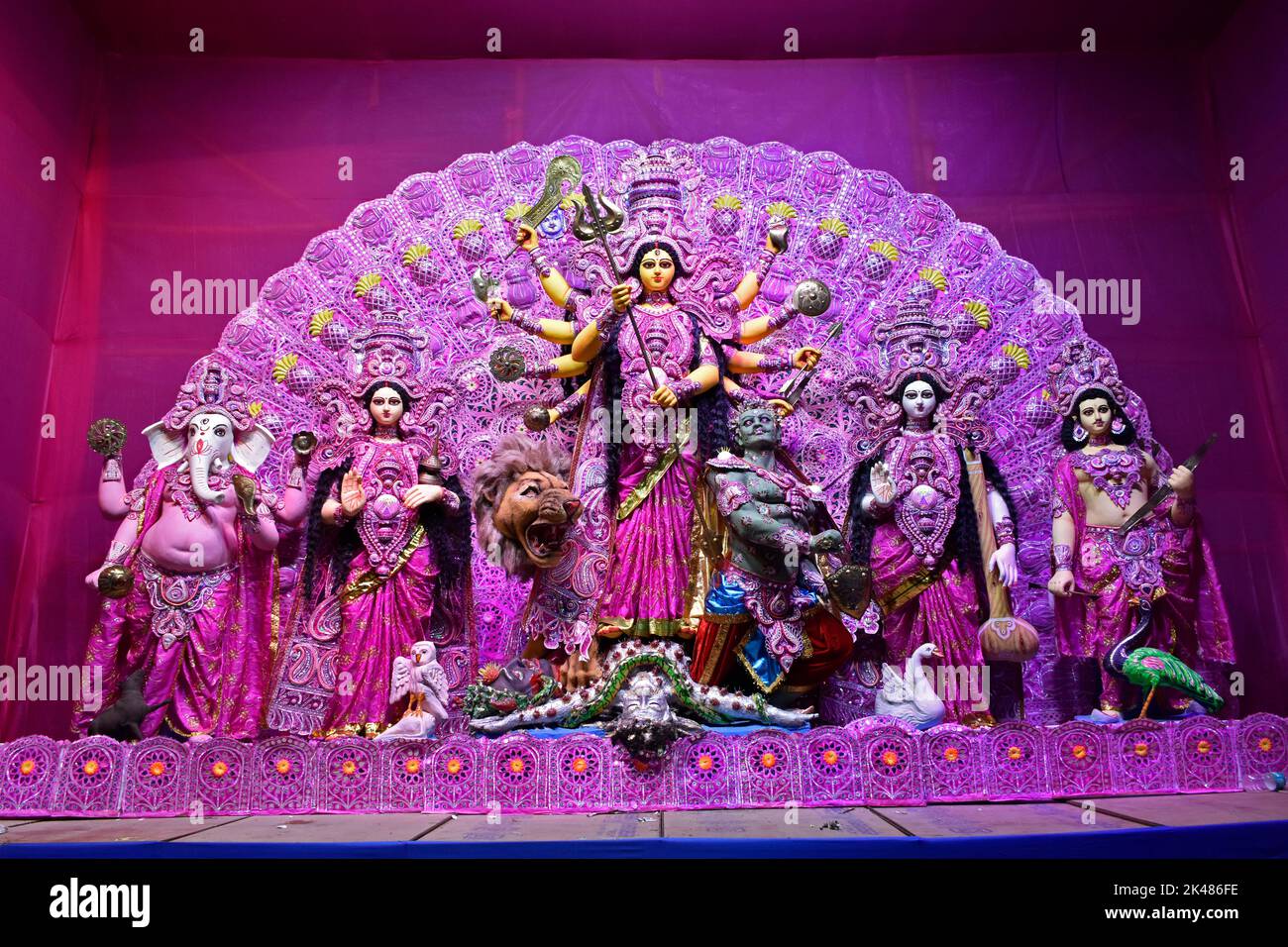 Kolkata, West Bengal, India. 29th Sep, 2022. Durga Idol with Corona