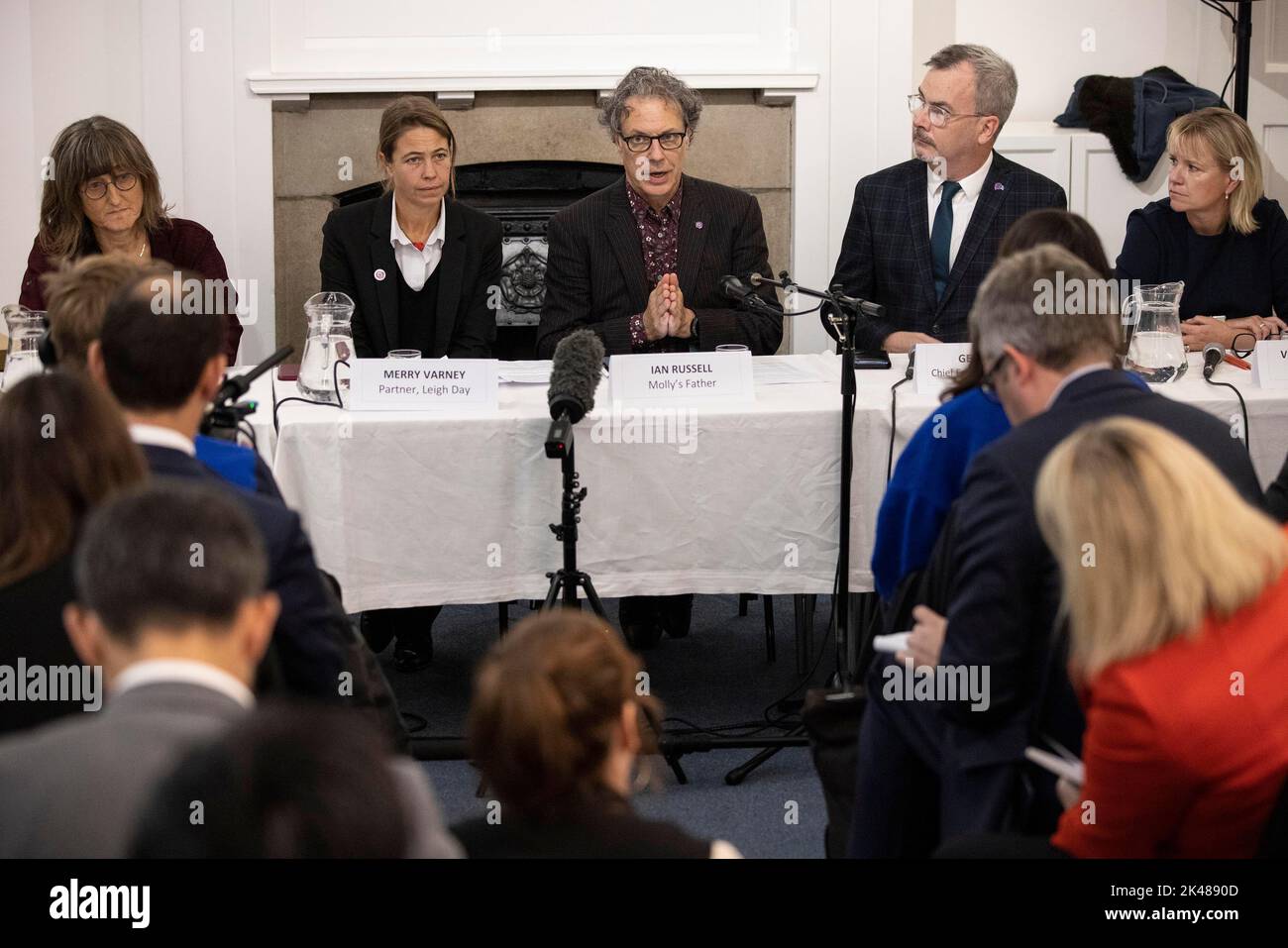 London, UK. 30th Sep, 2022. PHOTO:JEFF GILBERT 30th September 2022 Barnet, North London, UK Ian Russell (Molly's father), speaking at a press conference on the final day of the Molly Russell inquest at North London Coronoer’s Court. Credit: Jeff Gilbert/Alamy Live News Stock Photo