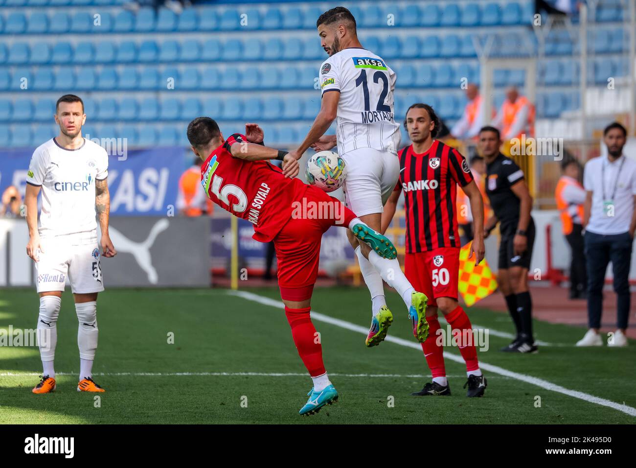 Istanbul, Turkey. 14th Jan, 2022. ISTANBUL, TURKEY - JANUARY 14: Furkan  Soyalp of Gaziantep FK challenges Rachid Ghezzal of Besiktas JK during the  Turkish Super Lig match between Besiktas and Gaziantep FK