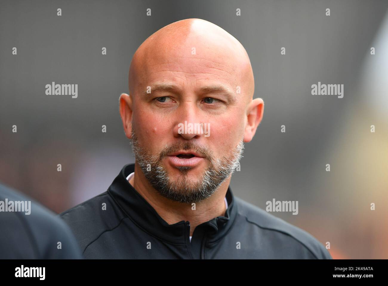 Nottingham, UK. 1st October 2022Phil Parkinson, manager of Altrincham during the Vanarama National League match between Notts County and Altrincham at Meadow Lane, Nottingham on Saturday 1st October 2022. (Credit: Jon Hobley | MI News) Credit: MI News & Sport /Alamy Live News Stock Photo