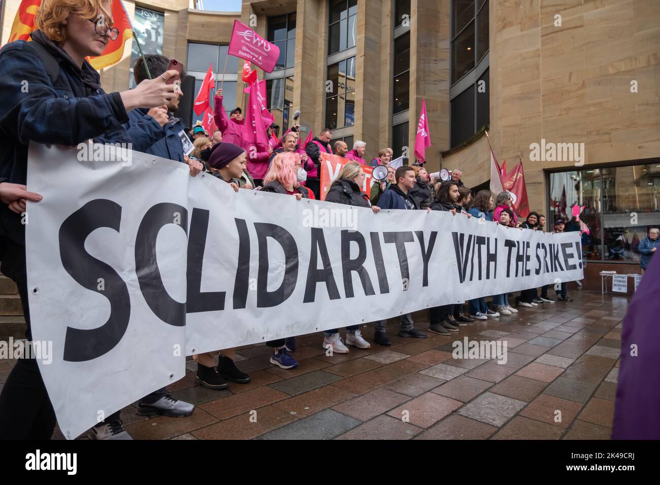 glasgow-scotland-uk-1st-october-2022-campaigners-gather-in-the-city