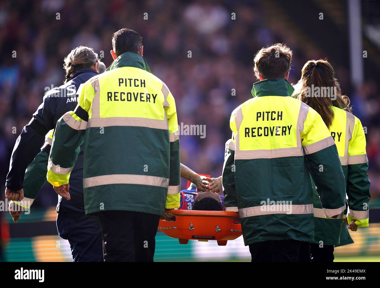 Crystal Palace's Nathaniel Clyne is stretchered off the pitch during the Premier League match at Selhurst Park, London. Picture date: Saturday October 1, 2022. Stock Photo