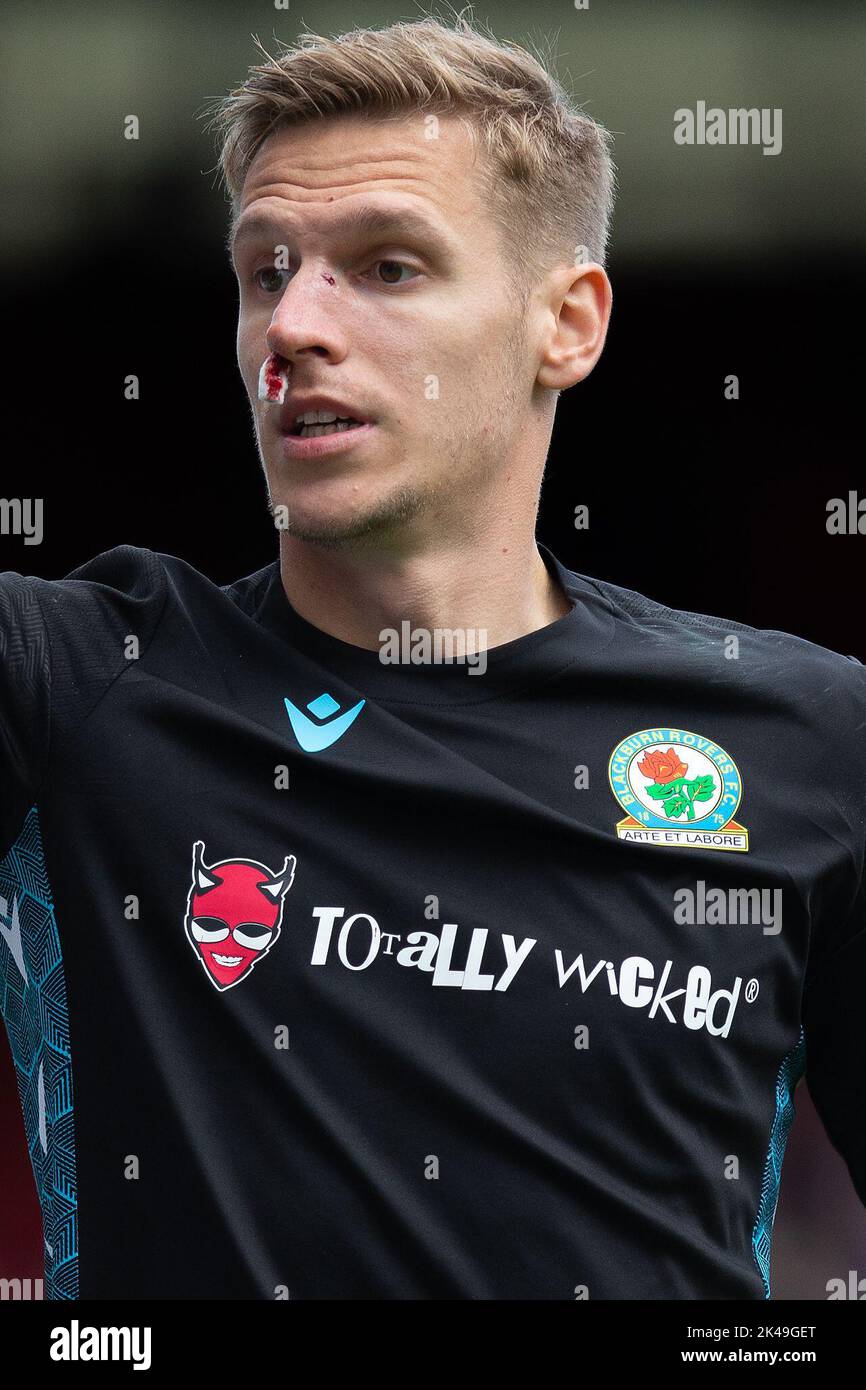 A bloody nosed Thomas Kaminski #1 of Blackburn Rovers during the Sky Bet Championship match Blackburn Rovers vs Millwall at Ewood Park, Blackburn, United Kingdom, 1st October 2022  (Photo by Phil Bryan/News Images) Stock Photo