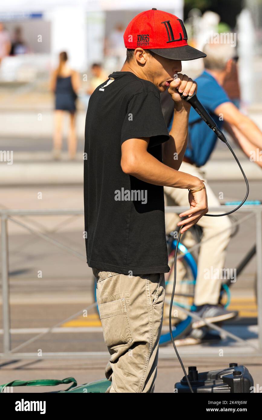 Vocal percussion hires stock photography and images Alamy