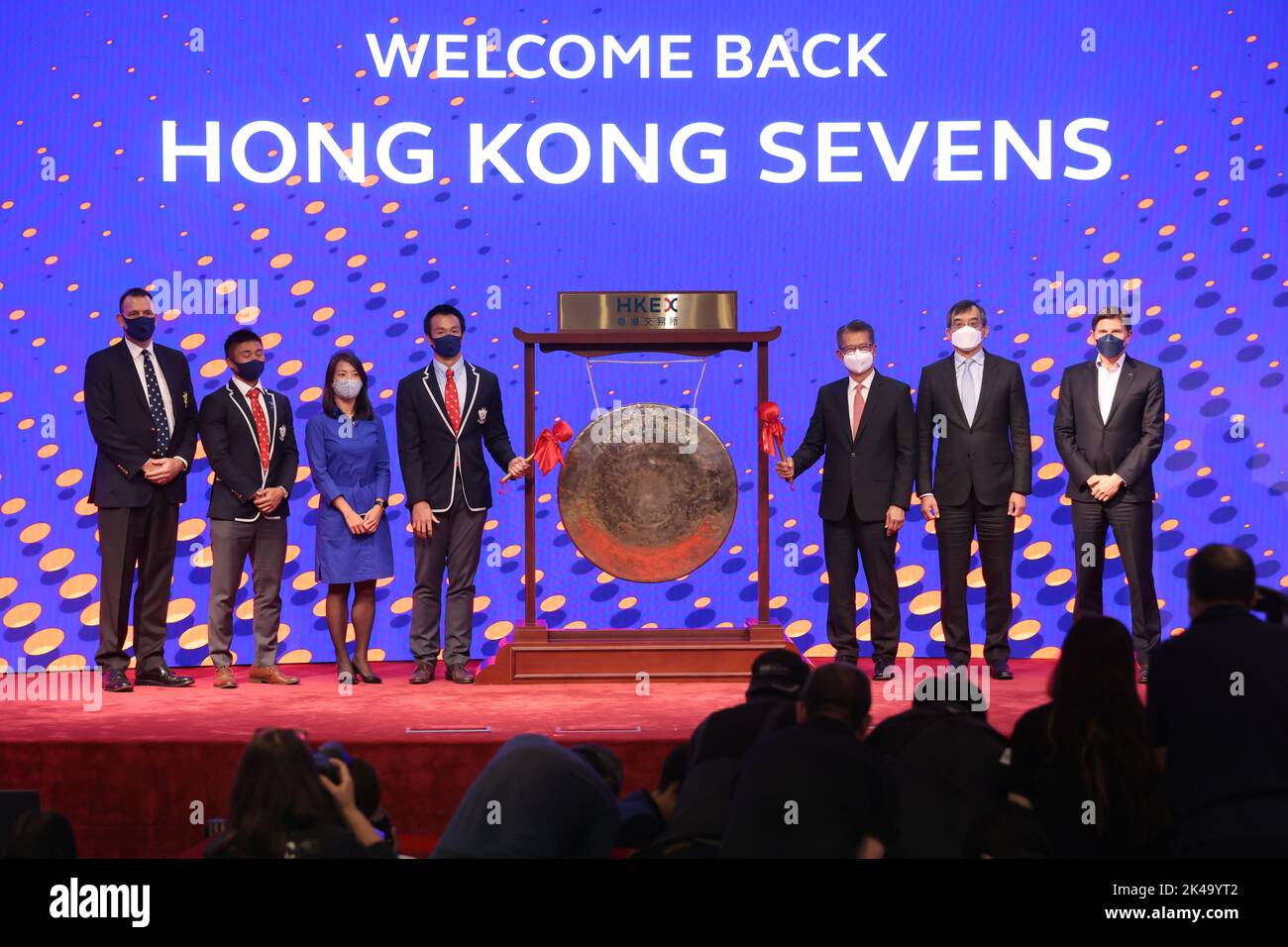 (L to R) Rugby Union Chairman Chris Brooke, HK Mens Sevens Squad member Cado Lee, HSBC CEO Luanne Lim, HK Mens Sevens Squad member Salom Yiu, Financial Secretary Paul Chan Mo-po, Cathay Pacific Airways CEO Augustus Tang, and HKEX Chairman Nicholas Aguzin, at the Our Hong Kong Sevens kick-off Ceremony at HKEX in Central. 23SEP22 SCMP / Jonathan Wong Stock Photo