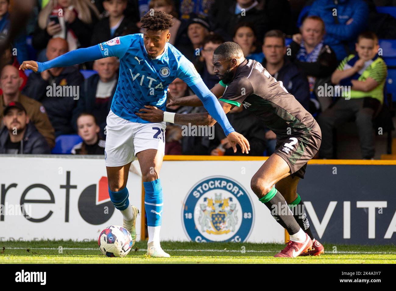 Stockport, UK. 1st October 2022during the Sky Bet League 2 match between Stockport County and Walsall at the Edgeley Park Stadium, Stockport on Saturday 1st October 2022. (Credit: Mike Morese | MI News) Credit: MI News & Sport /Alamy Live News Stock Photo