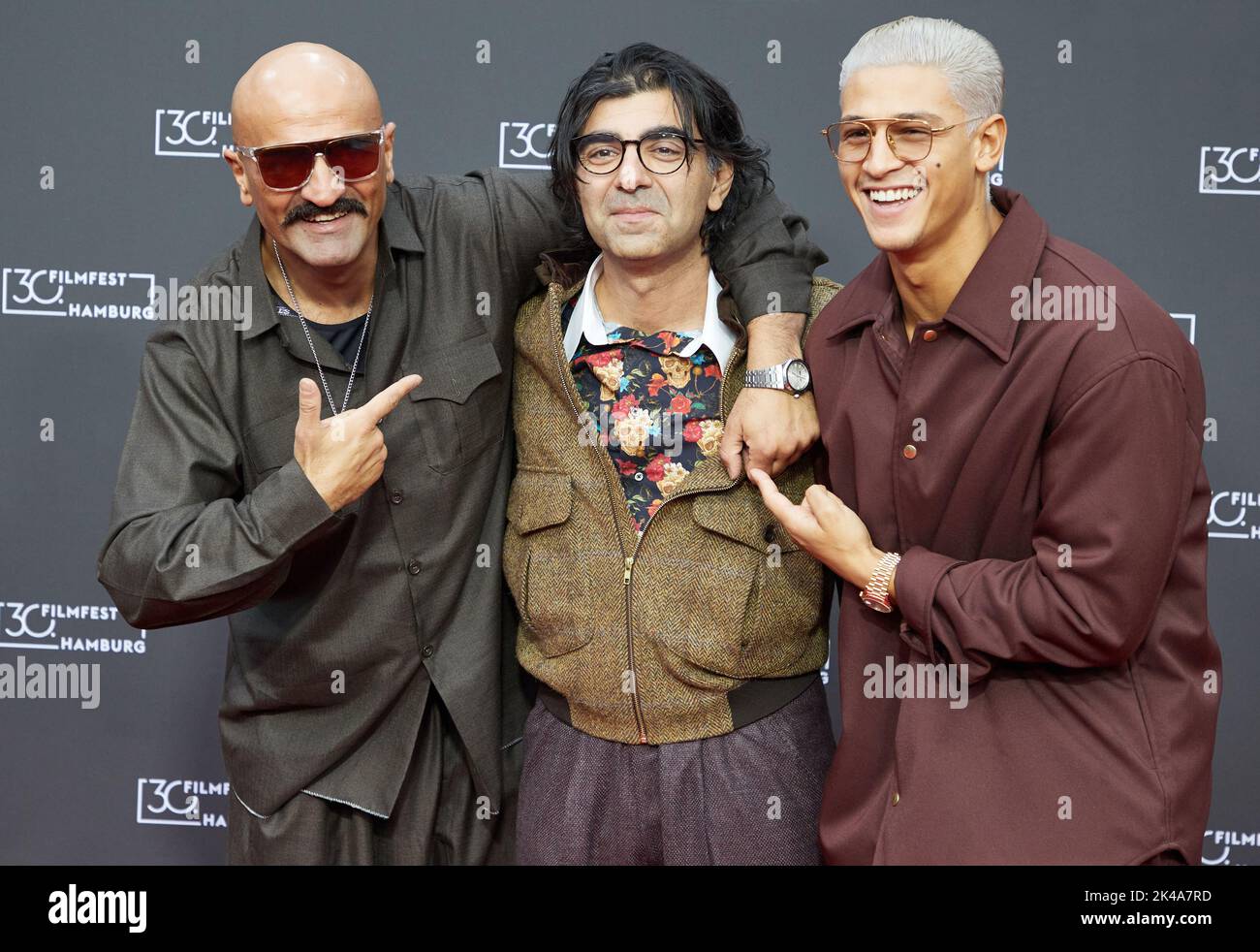 Hamburg, Germany. 01st Oct, 2022. Giwar Hajabi (l-r), protagonist ...