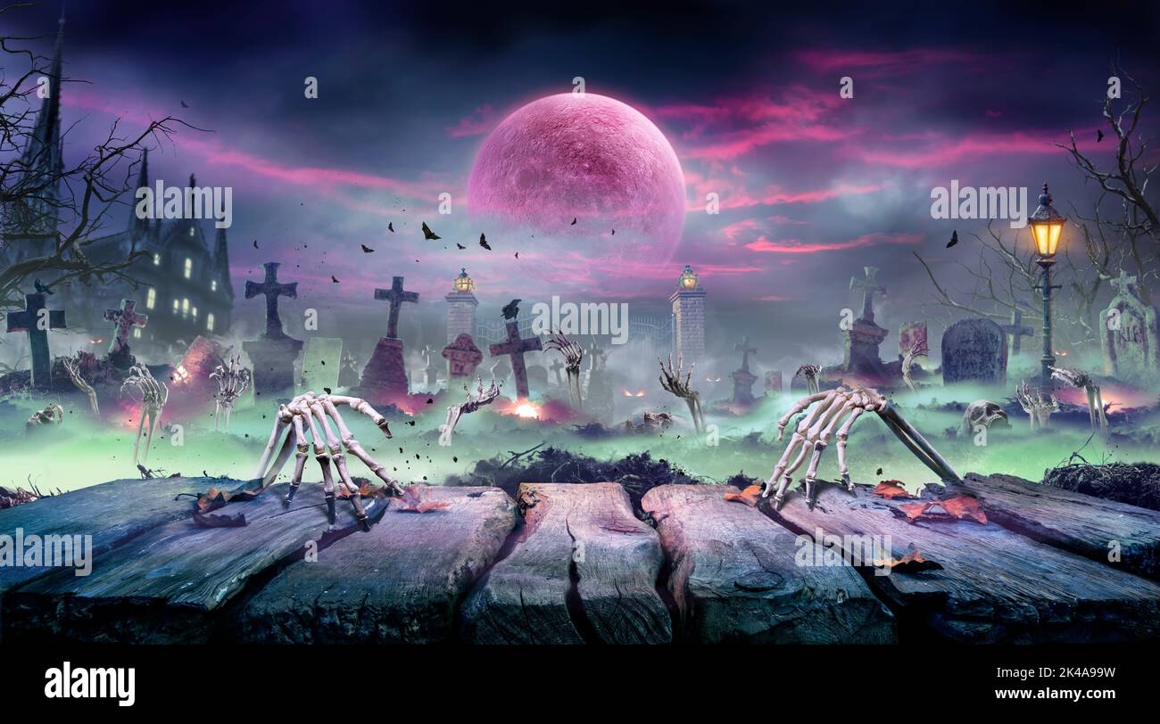 Skeleton table hi-res stock photography and images - Alamy