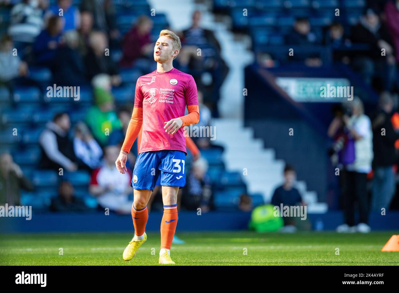 West Bromwich, UK. 1st October 2022. Oli Cooper of Swansea warms up ahead of the Sky Bet Championship match between West Bromwich Albion and Swansea City at The Hawthorns, West Bromwich on Saturday 1st October 2022. (Credit: Gustavo Pantano | MI News) Credit: MI News & Sport /Alamy Live News Stock Photo