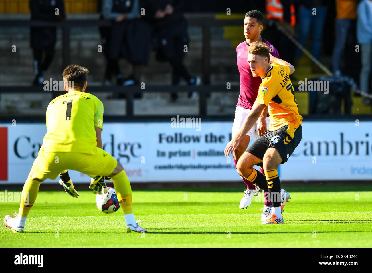 Cambridge, UK. 1st October 2022Jack Lancaster(14 Cambridge United) shoots during the Sky Bet League 1 match between Cambridge United and Derby County at the R Costings Abbey Stadium, Cambridge on Saturday 1st October 2022. (Credit: Kevin Hodgson | MI News) Credit: MI News & Sport /Alamy Live News Stock Photo