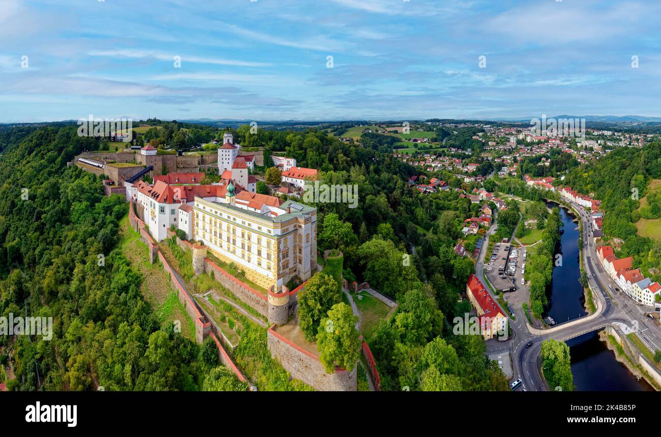 Veste Oberhaus, built 1219-1800, right Ilz, Ilzstadt, aerial view, Dreifluessestadt Passau, district-free university town, administrative district of Stock Photo