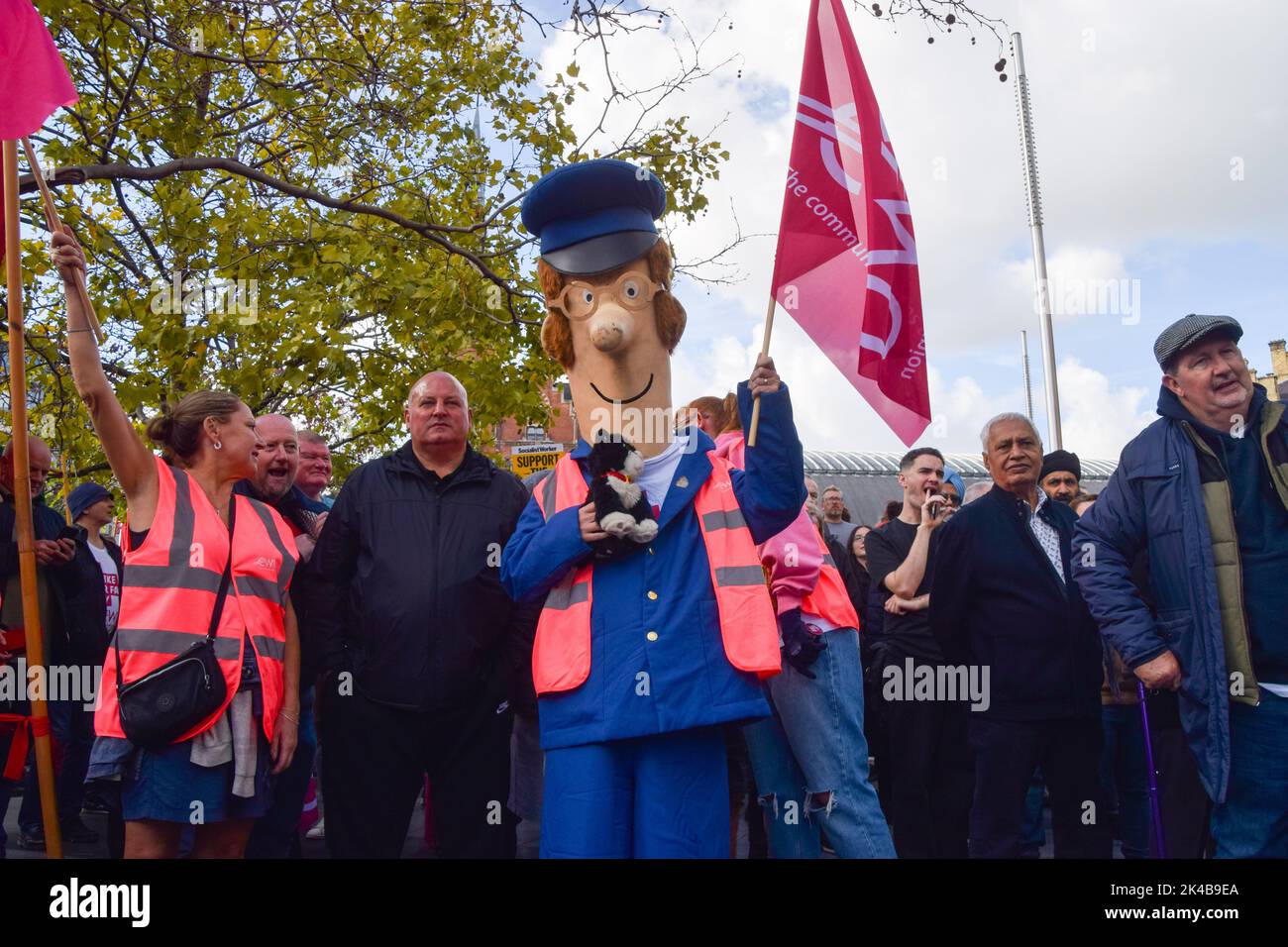 Royal mail postman pat hi-res stock photography and images - Alamy