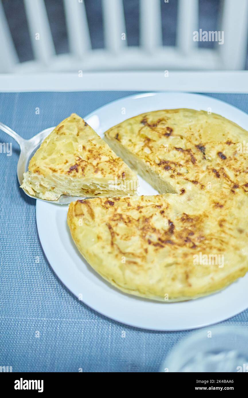 Typical Spanish dish, potato and onion omelette Stock Photo Alamy