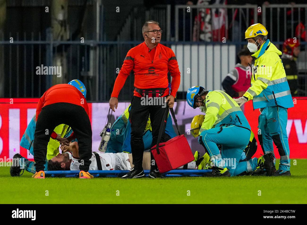 Empoli, Italy. 01st Oct, 2022. Davide Calabria of AC Milan is treated for injury during the Serie A football match between Empoli FC and AC Milan at Carlo Castellani stadium in Empoli (Italy), October 1st, 2022. Photo Paolo Nucci/Insidefoto Credit: Insidefoto di andrea staccioli/Alamy Live News Stock Photo