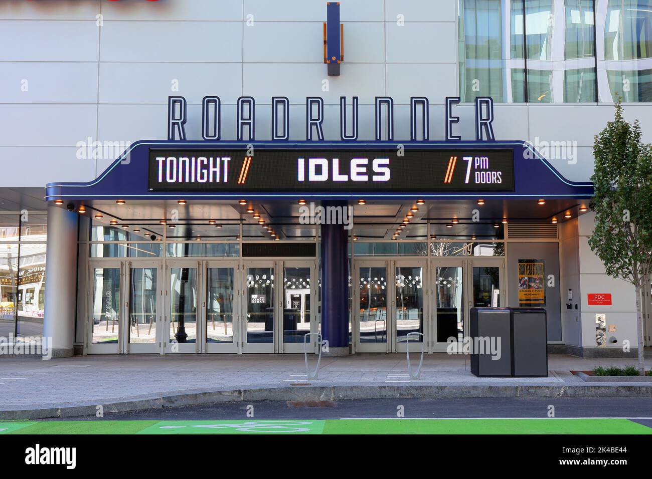 roadrunner-89-guest-st-boston-storefront-photo-of-a-live-music-venue
