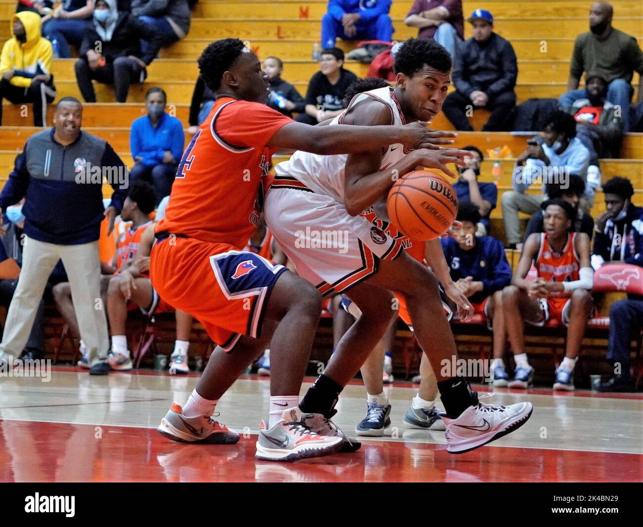 The Munster vs East Chicago Central 2021 Indiana high school basketball