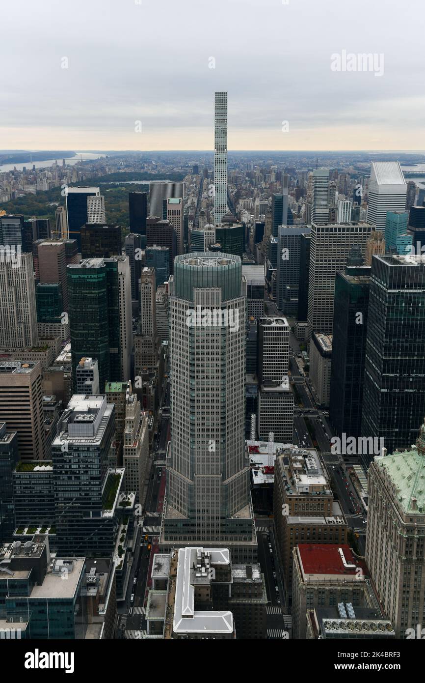Aerial view of the New York City skyline from Midtown Manhattan Stock ...