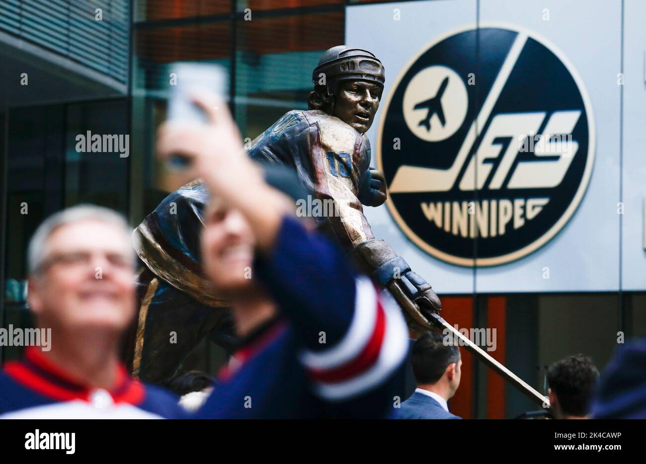 A statue in honour of former Winnipeg Jets player Dale Hawerchuk