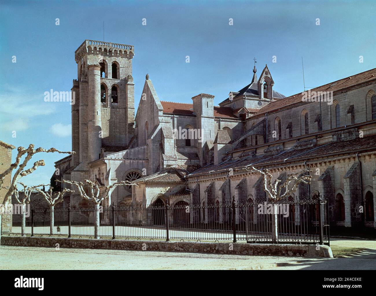 VISTA EXTERIOR DEL MONASTERIO DE LAS HUELGAS - SIGLO XIII - FOTO AÑOS