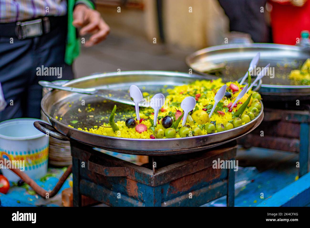A plate of delicious, Indian traditional street food Stock Photo - Alamy