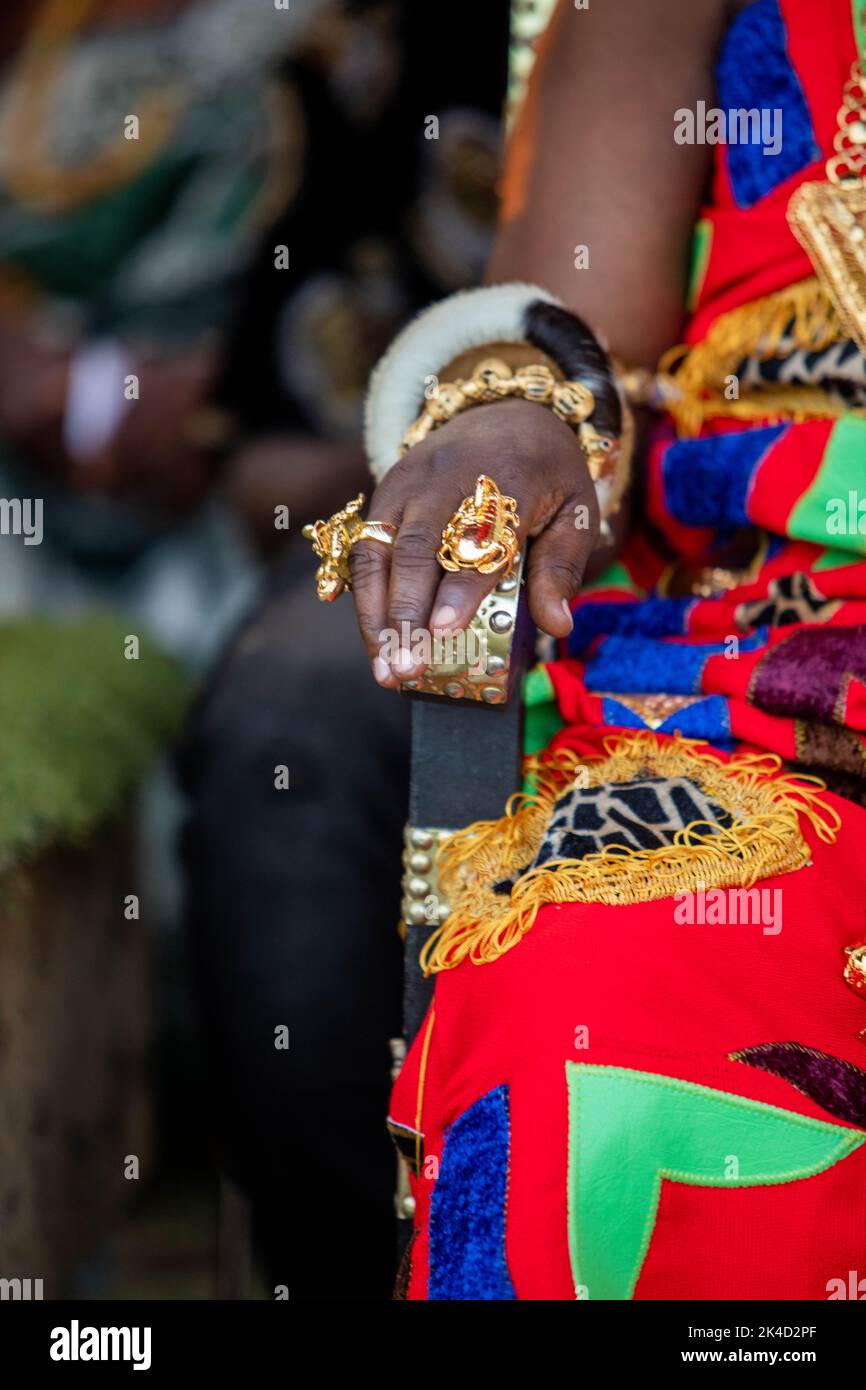 African gold jewellery hi-res stock photography and images - Alamy