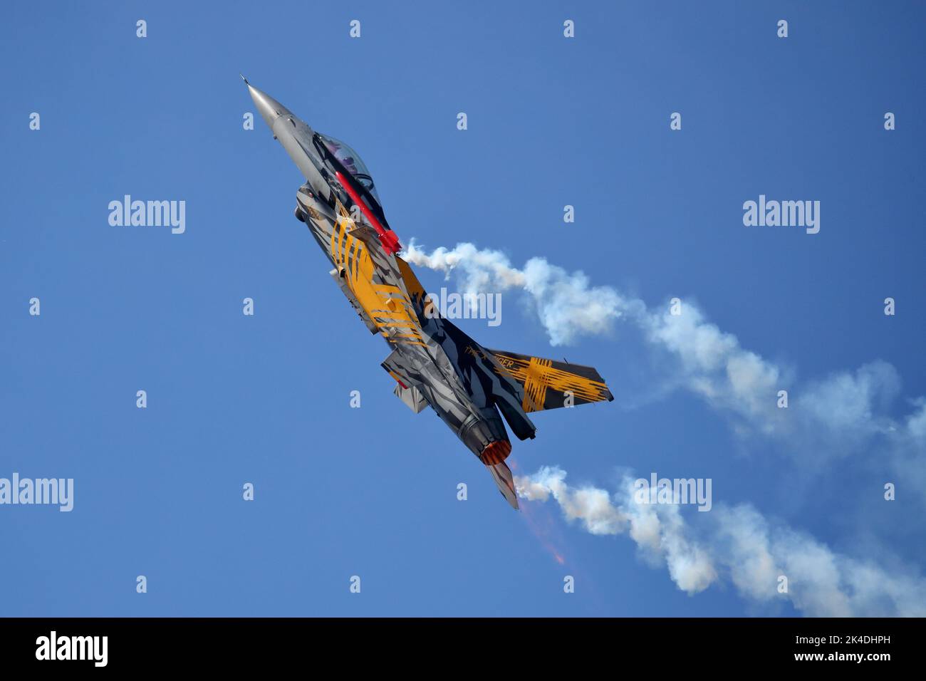 Fairford, UK, 14th July 2022, A Belgian General Dynamics F-16 in X Tiger livery performs its routine at the RIAT Royal International Air Tattoo at RAF Fairford, UK Stock Photo