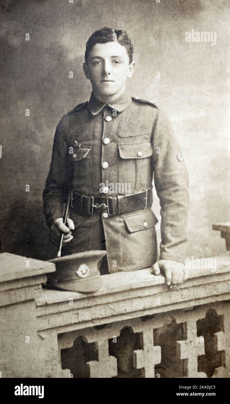 A First World War era picture of a British soldier, a Private in the Duke of Cornwall's Light Infantry, wearing a Territorial Force Imperial Service Badge, Stock Photo