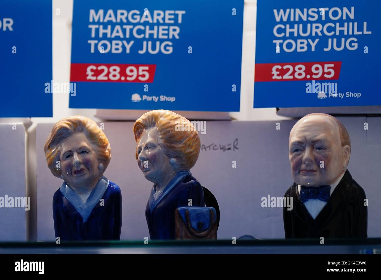 Toby jugs of Margaret Thatcher and Winston Churchill on sale during the Conservative Party annual conference at the International Convention Centre in Birmingham. Picture date: Sunday October 2, 2022. Stock Photo