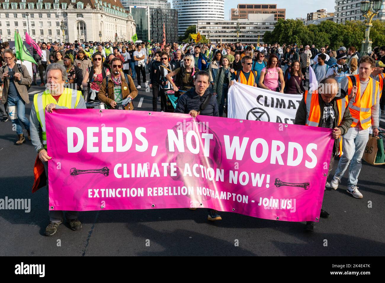 London, UK. 1 October 2022. Hundreds of Just Stop Oil and Extinction Rebellion supporters march