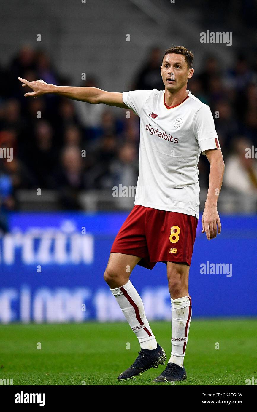 Milan, Italy. 01 October 2022. Nemanja Matic of AS Roma gestures during the Serie A football match between FC Internazionale and AS Roma. Credit: Nicolò Campo/Alamy Live News Stock Photo