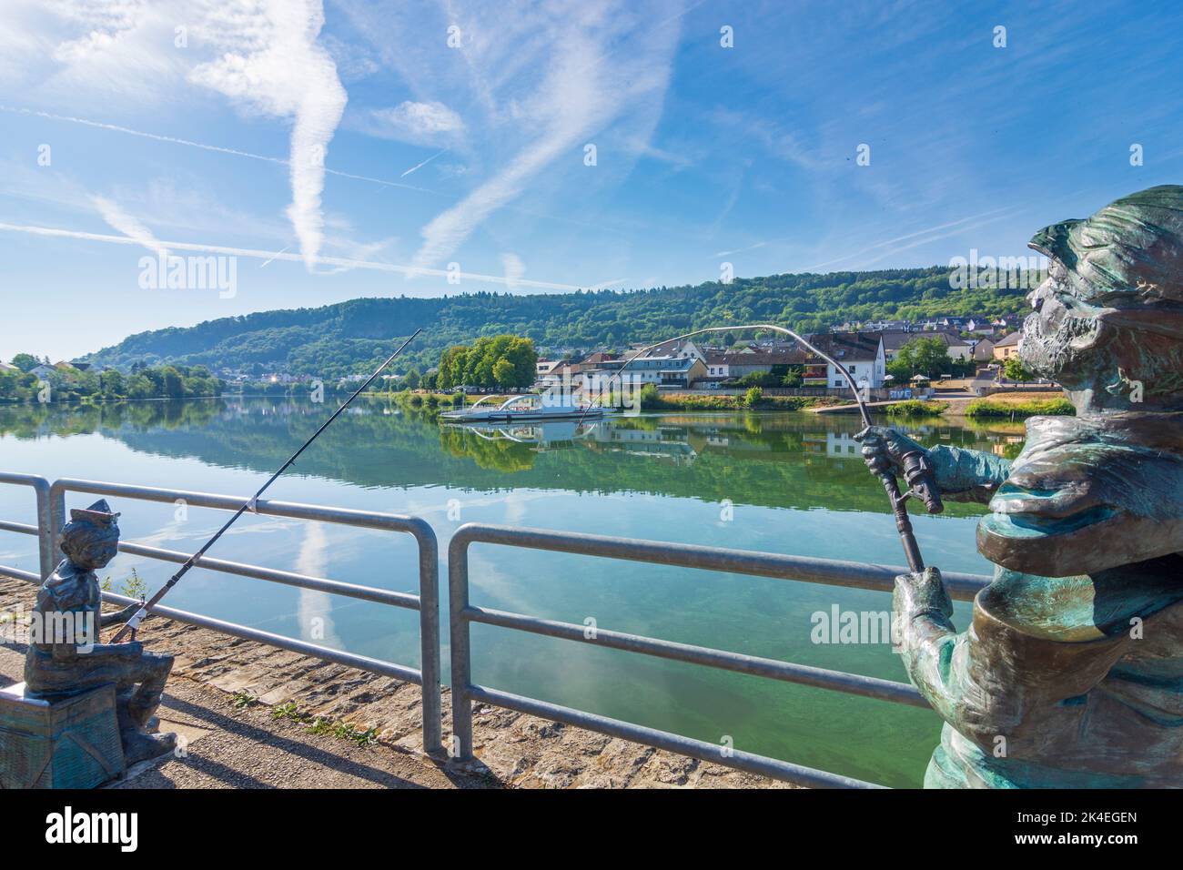 Fishermen view hi-res stock photography and images - Alamy