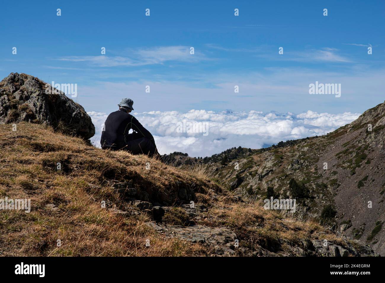 Sitting on top of a mountain hi-res stock photography and images - Alamy