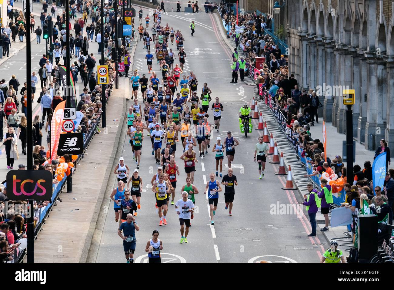 Lower Thames Street, London, UK. 2nd Oct 2022. The 2022 London Marathon