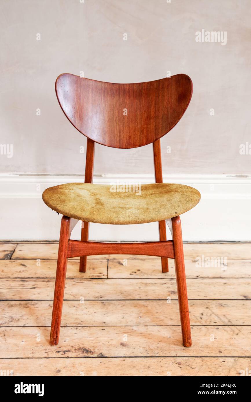 1950s G Plan 'Butterfly' dining chair designed by E Gomme - a very stylish example of Mid Century furniture Stock Photo