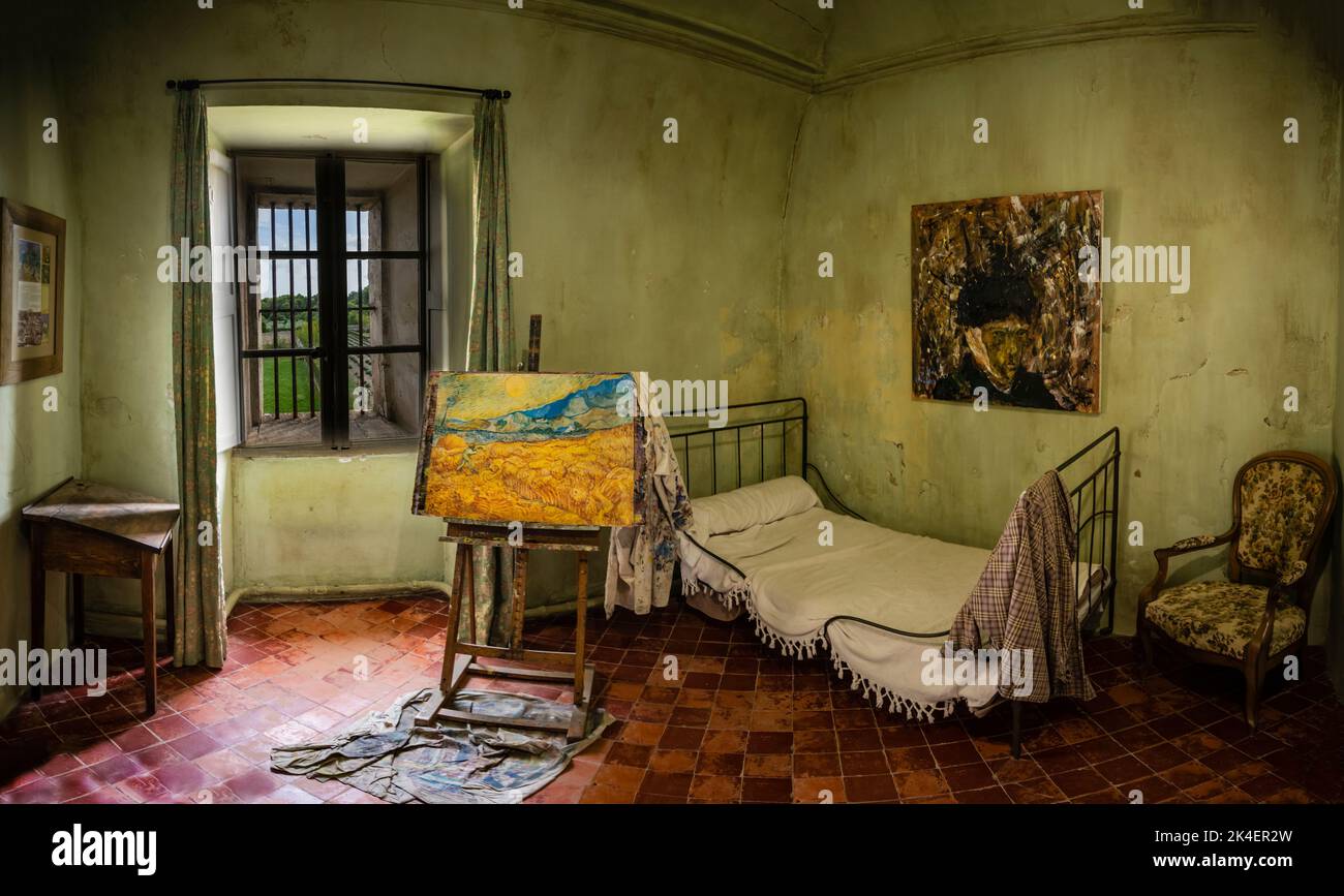 Vincent van Gogh 's room at the hospital of St. Paul de Mausole, San Remy, Provence, France. Van Gogh lived there as a patient for some time. Stock Photo