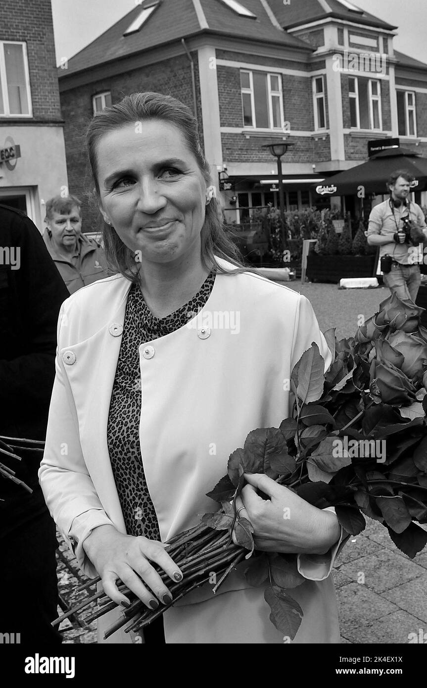 Ballerup/Copenhagen /Denmark./ 01.June  2019/ Ms.mette Frederiksen leader of danish social democrat party and candidate for Prime minister post on elections compaign tour  and distribute red roses  to voter and and meets adn greets voters in Ballerup Denmark. . (Photo..Francis Dean / Deanpictures. Stock Photo