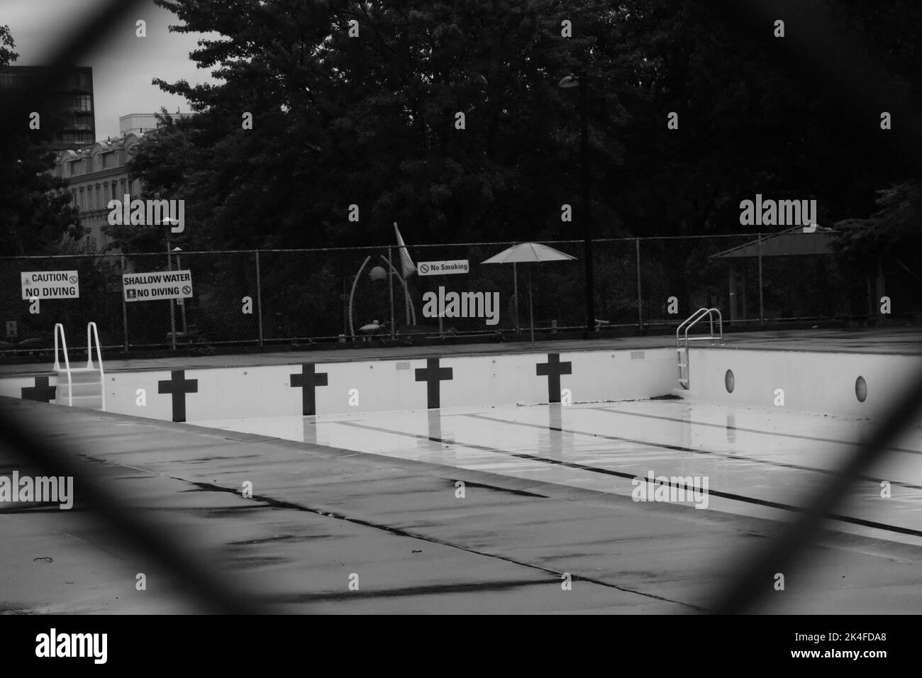 Empty city swimming pool Black and White Stock Photos & Images - Alamy