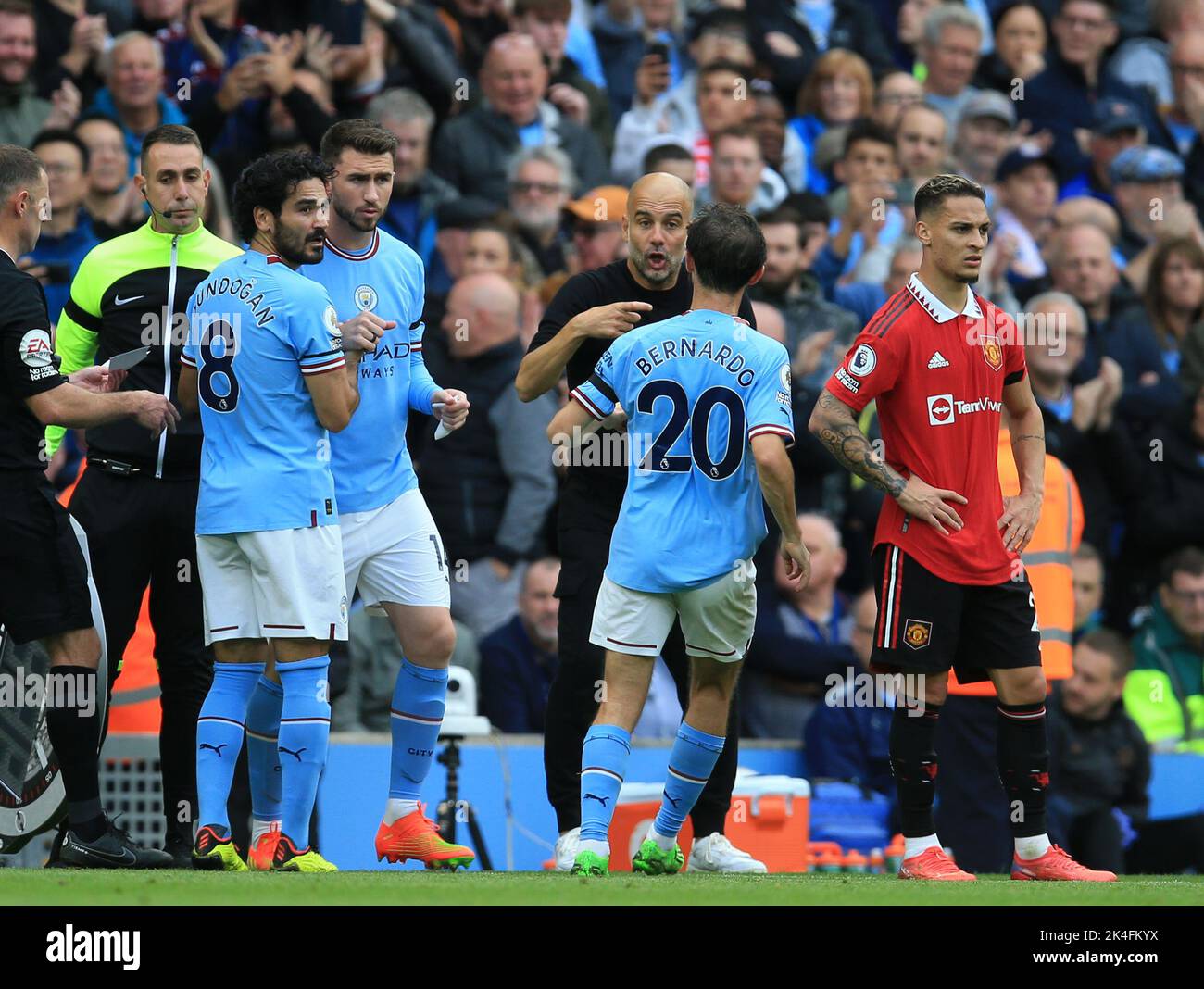 City Stadium, Manchester, UK. 2nd Oct, 2022. Premier League football, Manchester City versus Manchester United; Manchester City manager Pep Guardiola gives instructions to Bernardo Silva of Manchester City Credit: Action Plus Sports/Alamy Live News Stock Photo