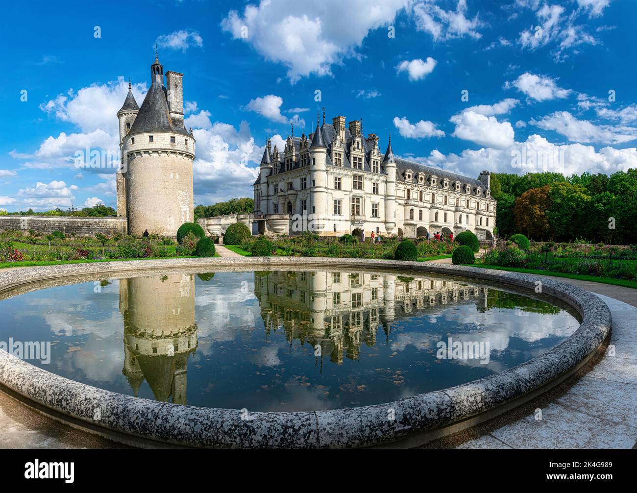 The Chateau de Chenonceau is a castle near the small village of Chenonceaux on the River Cher.  Chenonceaux, France Stock Photo
