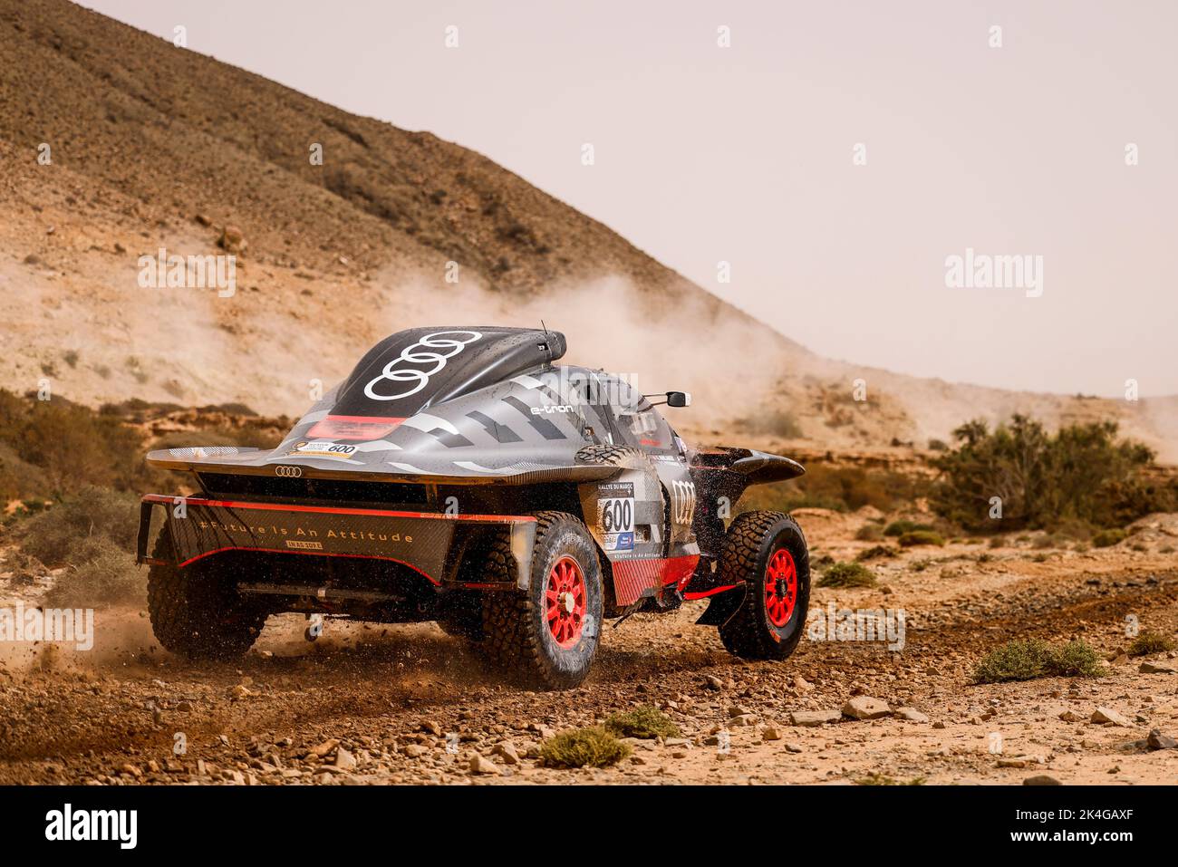 600 PETERHANSEL Stéphane (fra), BOULANGER Edouard (fra), Team Audi Sport, Audi RS Q E-Tron, action during the Stage 2 of the Rallye du Maroc 2022, 3rd round of the 2022 FIA World Rally-Raid Championship, on October 3, 2022 between Tan Tan and Laayoune, in Morocco - Photo Julien Delfosse / DPPI Stock Photo