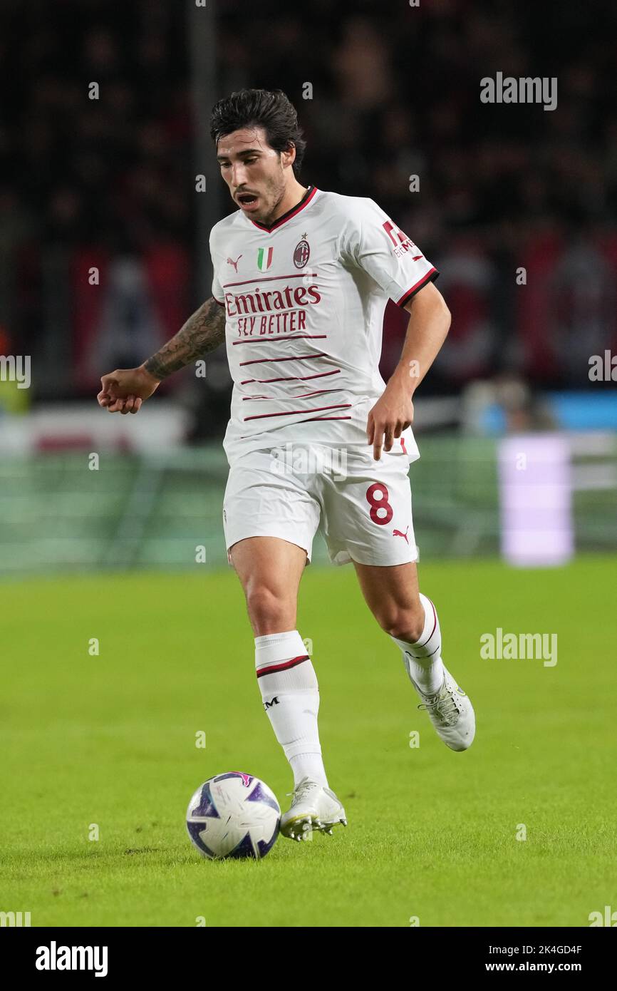 Empoli, Italy. 01st Oct, 2022. Sandro Tonali of AC Milan in action during the Serie A 2022/2023 football match between Empoli and AC Milan at Castellani stadium in Empoli (Italy), October 1st, 2022. Photo Paolo Nucci/Insidefoto Credit: Insidefoto di andrea staccioli/Alamy Live News Stock Photo